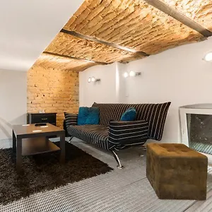 z38-downtown-loft.inbudapesthotels.com/